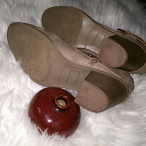 Cute Ankle Boots - Picture 7 of 7